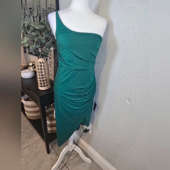 Lulu's Chic Emerald One-Shoulder Midi Dress Size L - Picture 3 of 6